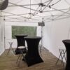 Mange debout avec house noire sans tabourets. – Image 4