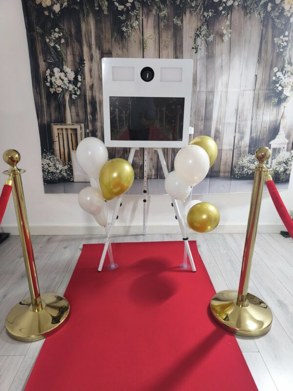 Location ensemble tapis rouge, poteaux de guidage et décoration événementielle (idéal pour le photoBooth) – Image 3